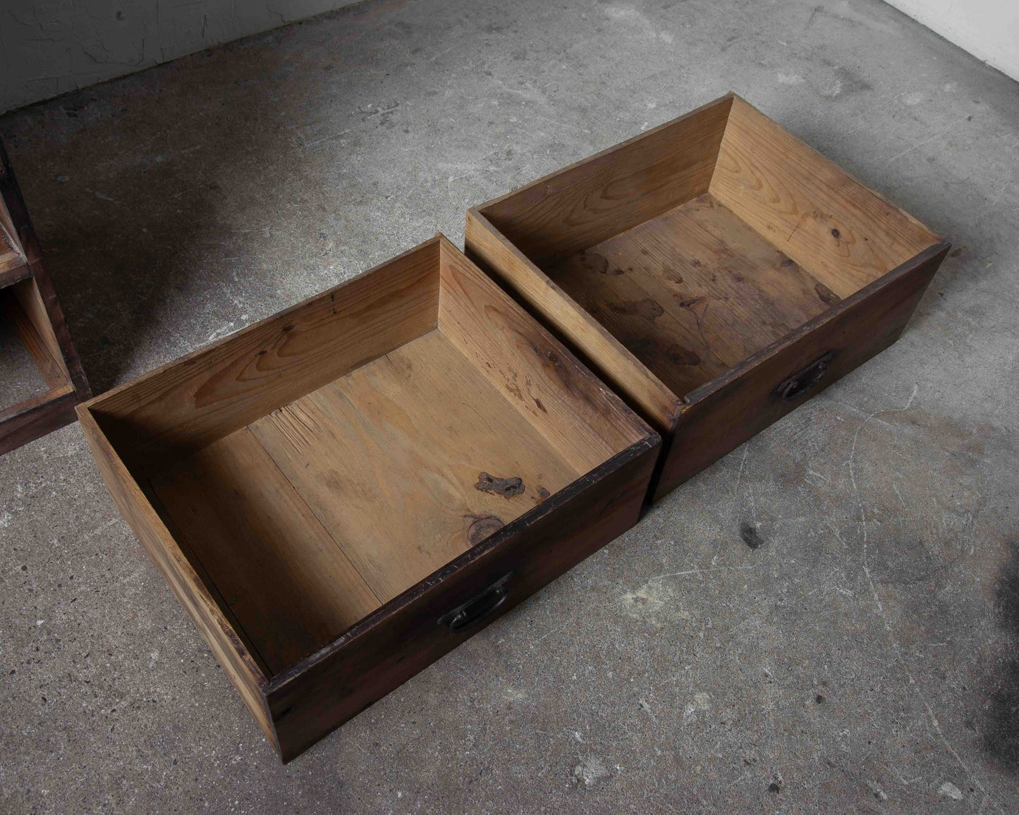 
                  
                    Old Narrow Shelf
                  
                