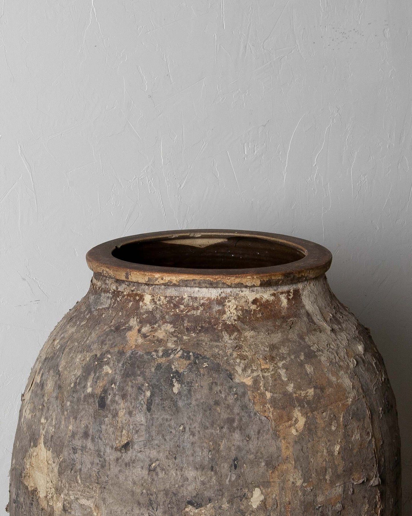 
                  
                    Old Paper Covered Tsubo
                  
                